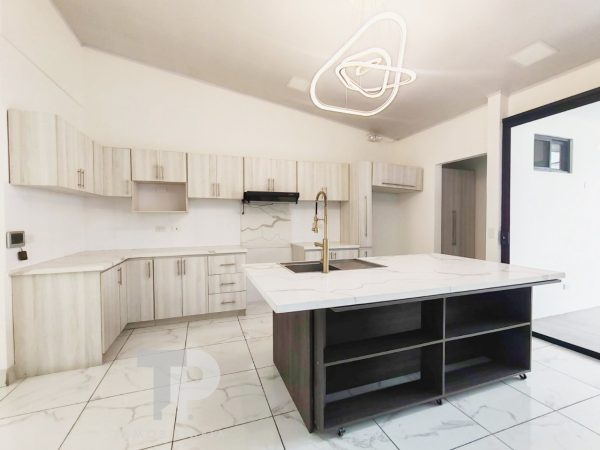 Casa en San Joaquín de Flores, Heredia ZSP23