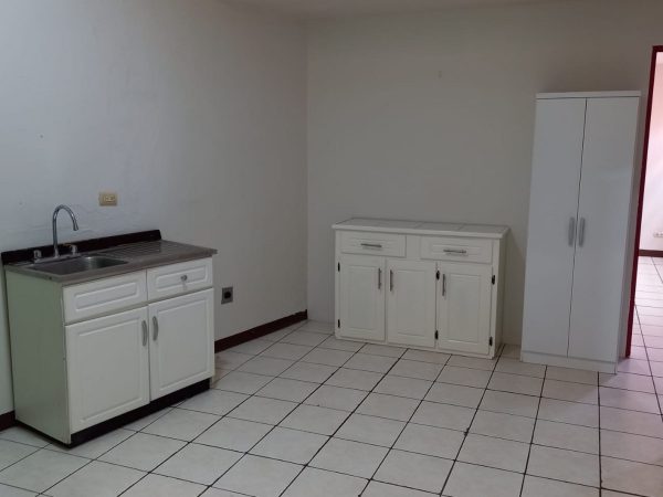 Apartamento en Heredia Centro. JRC190