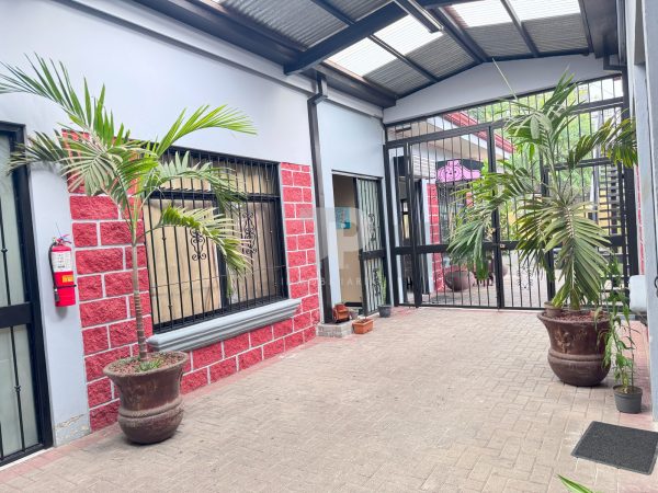 Apartamento Estudio en San Pedro de Barva. JRSC215