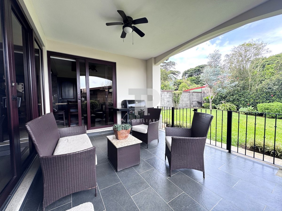 Casa en San José de la Montaña en Barva, Heredia JRSC13 - Imagen 4