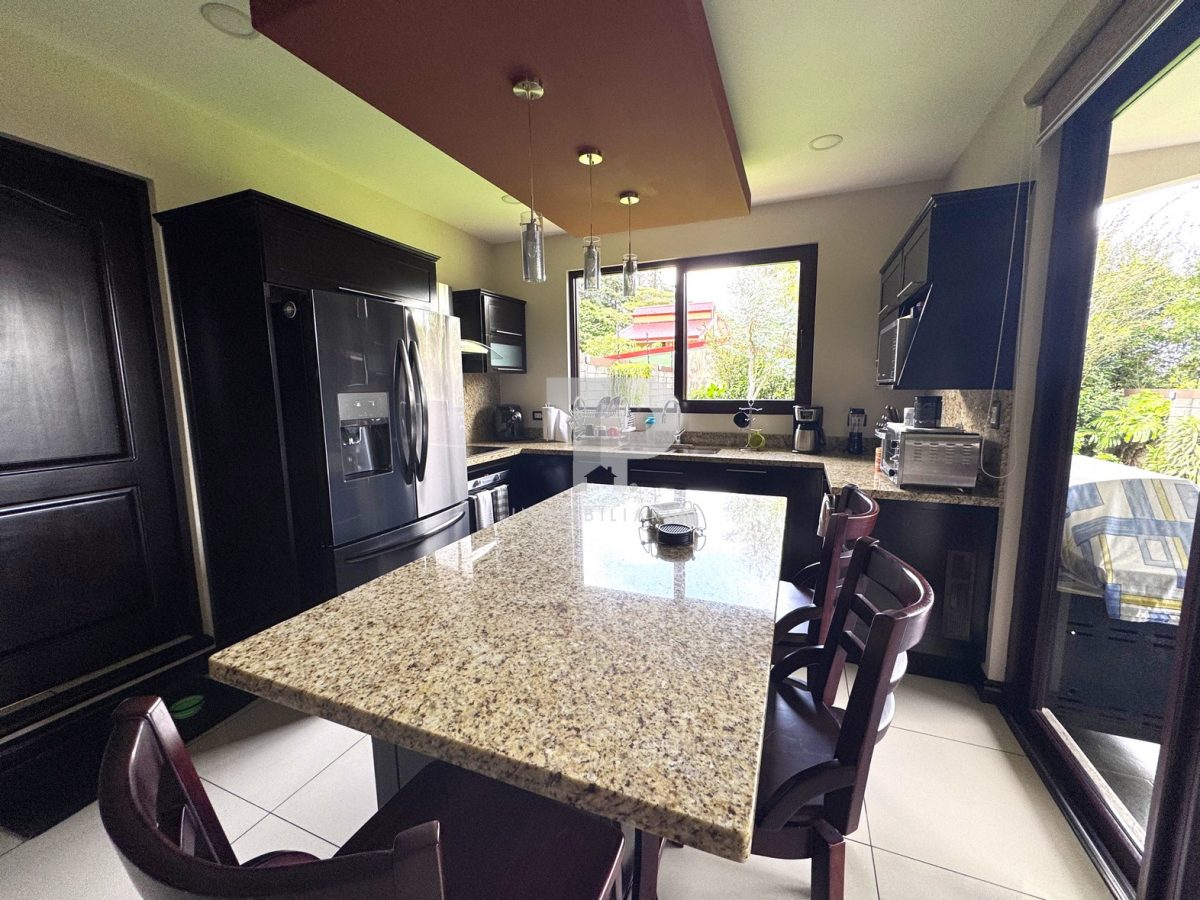 Casa en San José de la Montaña en Barva, Heredia JRSC13 - Imagen 6