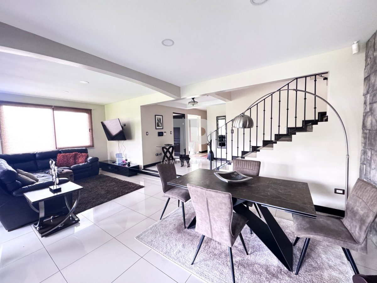 Casa en San José de la Montaña en Barva, Heredia JRSC13 - Imagen 11