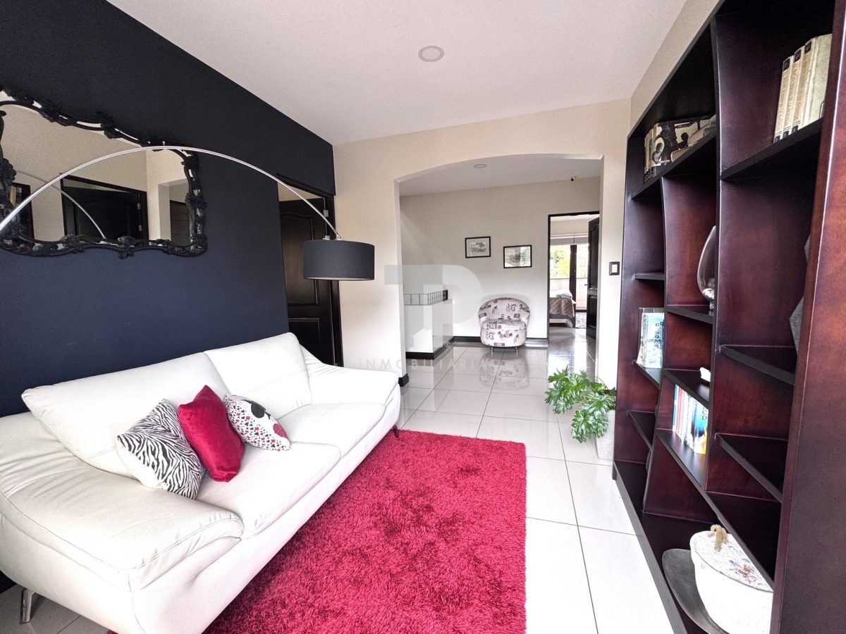 Casa en San José de la Montaña en Barva, Heredia JRSC13 - Imagen 35