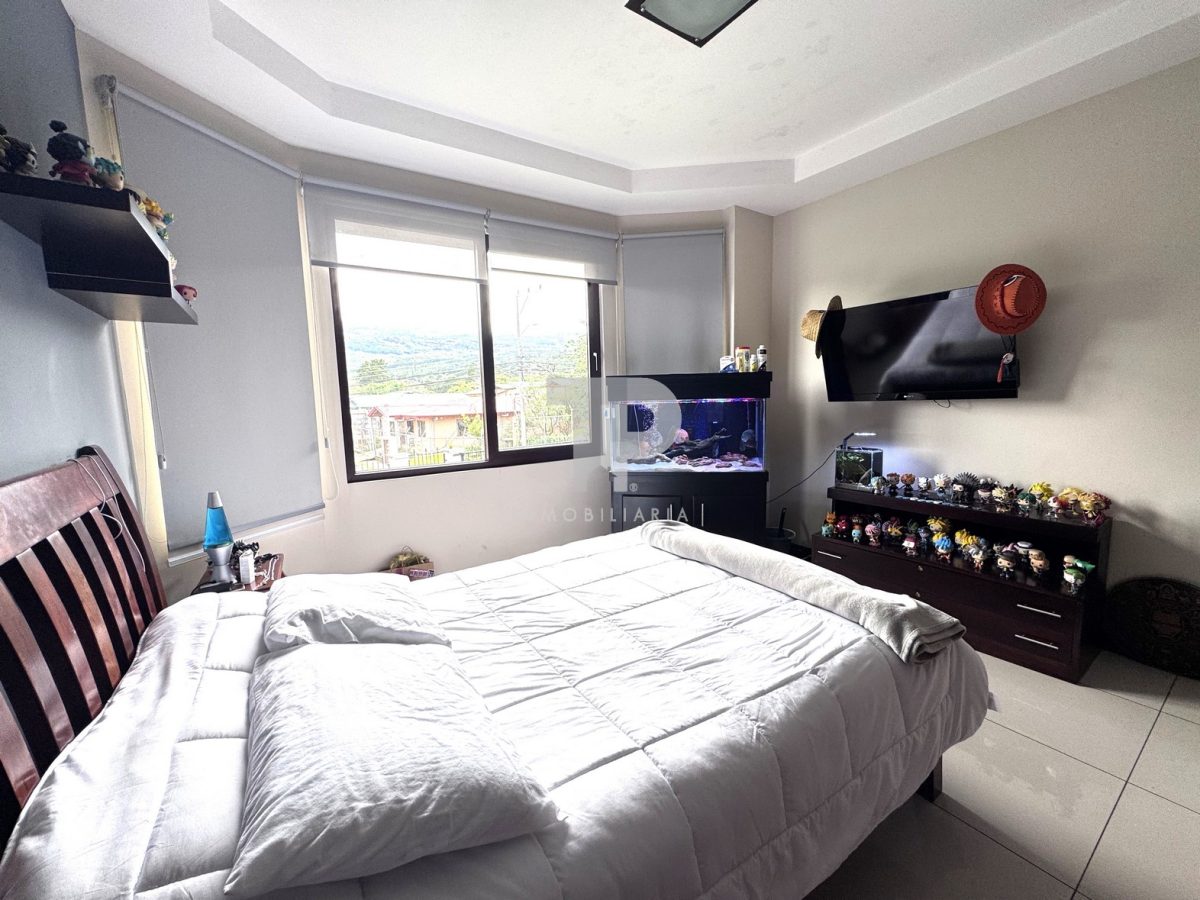 Casa en San José de la Montaña en Barva, Heredia JRSC13 - Imagen 36