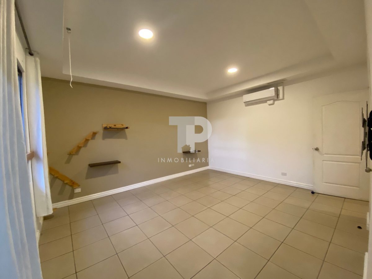 Amplio Apartamento en San Francisco de Heredia JC12 - Imagen 10
