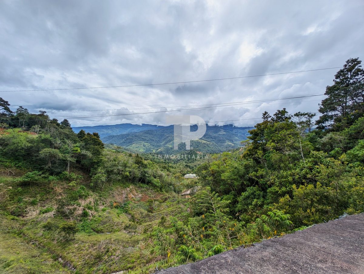 Terreno en El Guarco de Cartago. JRSC39