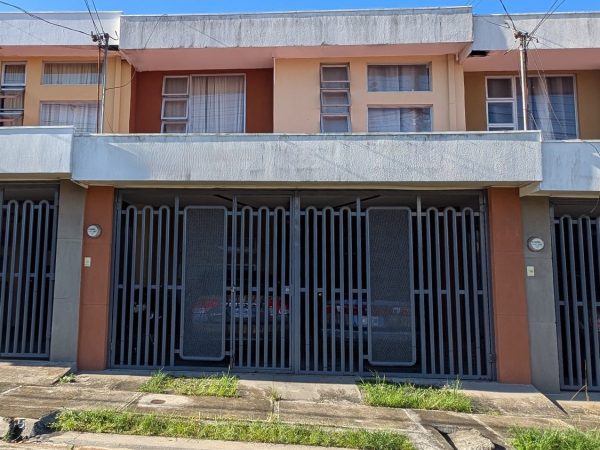 Casa en San Francisco de Heredia SCG27