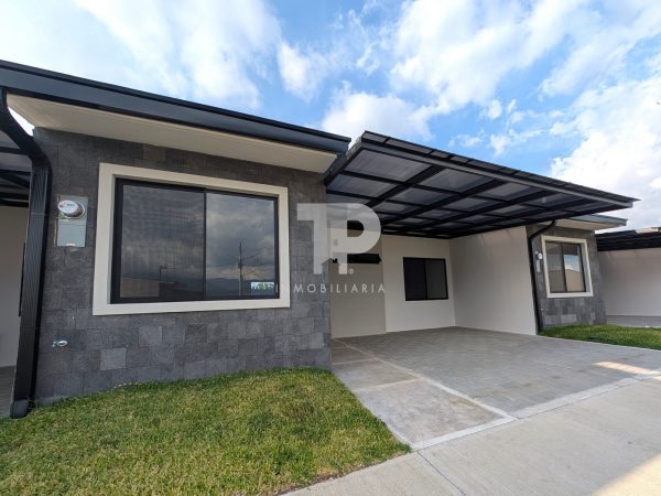 Casa en Lindora de Santa Ana, San José SCG5