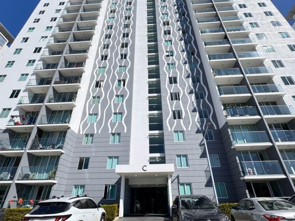 Apartamento en Condominio en San Pablo de Heredia. JRC110