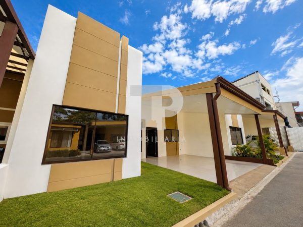Casas en La Suiza de San Rafael, Heredia SCG16