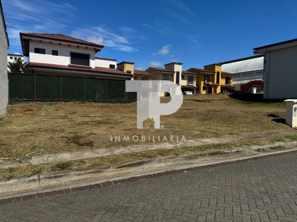 Lotes en Santo Domingo-Condominio. JRC43