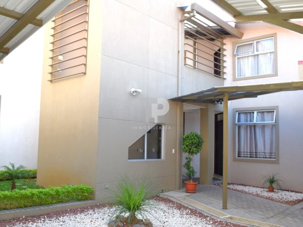 Apartamento en San Francisco de Heredia SCG24