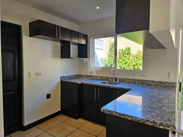 Casa en San Pablo de Heredia Estilo Americano JCc60