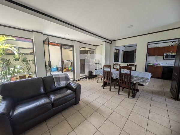 Casa en San Pedro de Santa Bárbara, Heredia SCG26