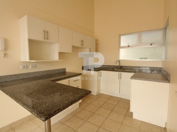 Apartamento en San Francisco de Heredia SCG13
