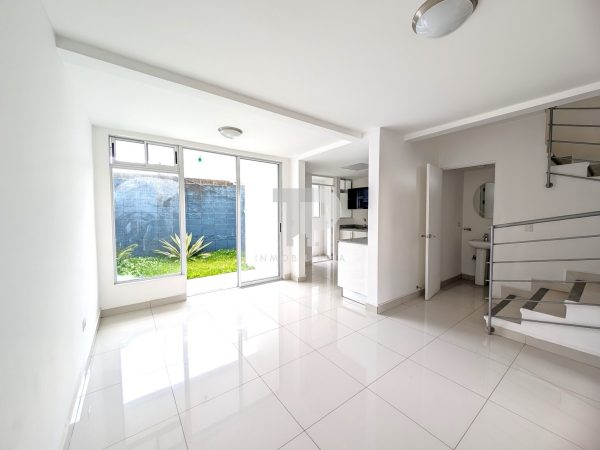 Casa en San Pablo de Heredia SCG33