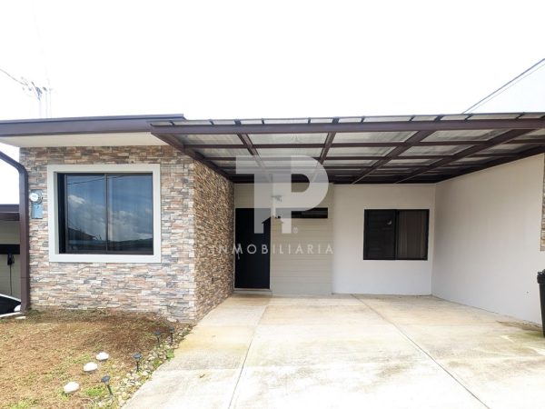 Casa en Condominio en San Francisco de Heredia. JRC1200